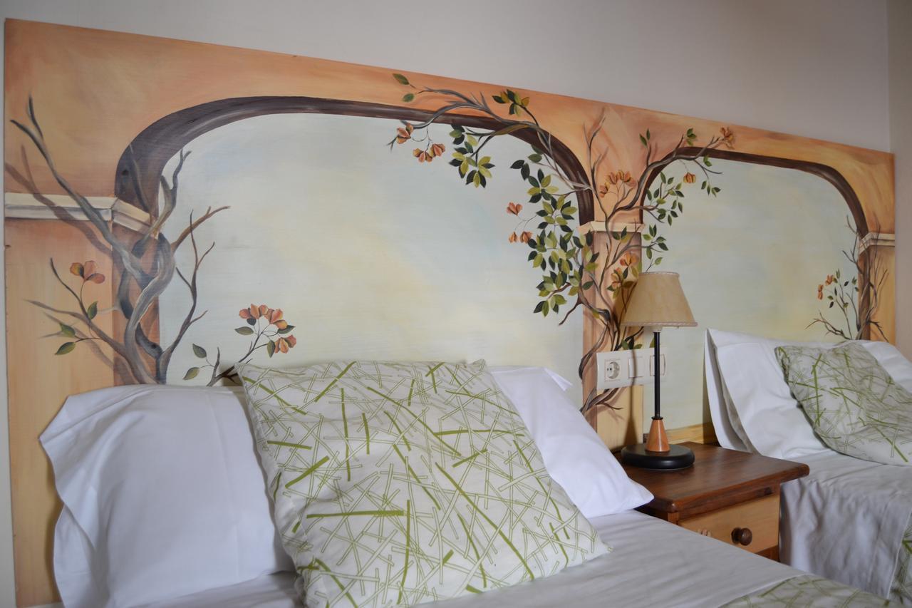 Hostal Toribio Galaroza Luaran gambar